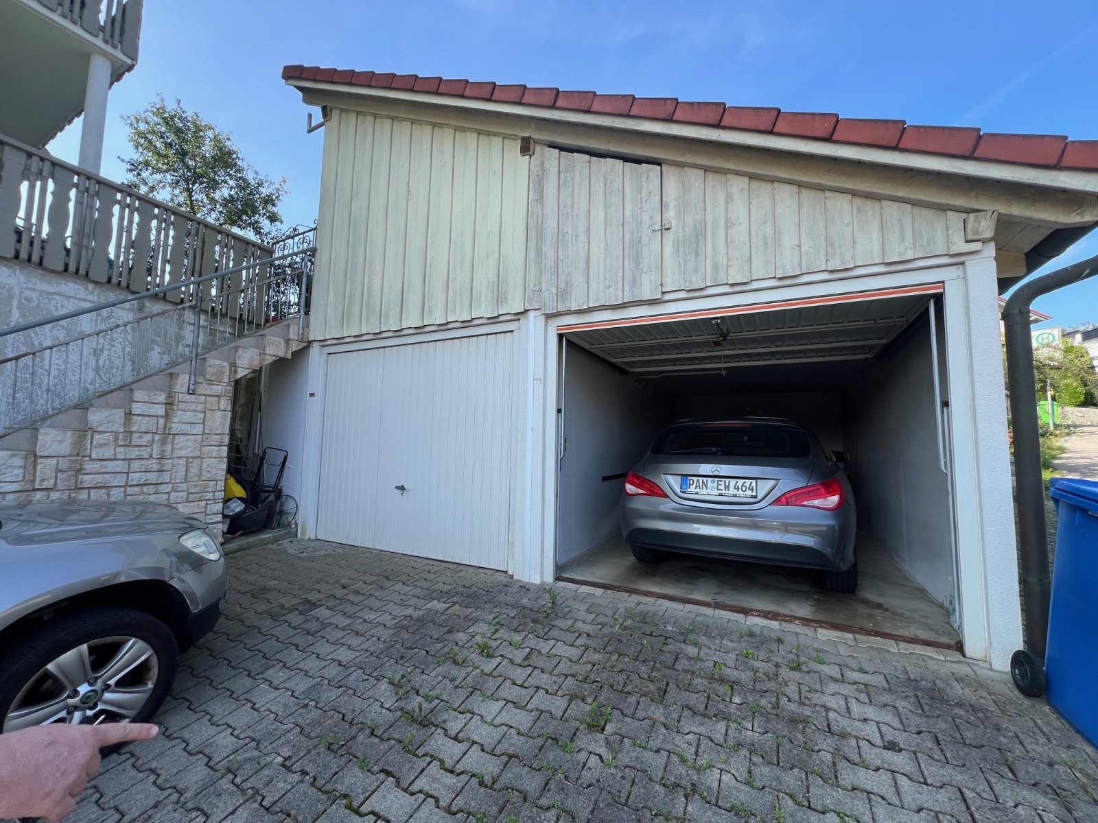 Garage ( rechts )